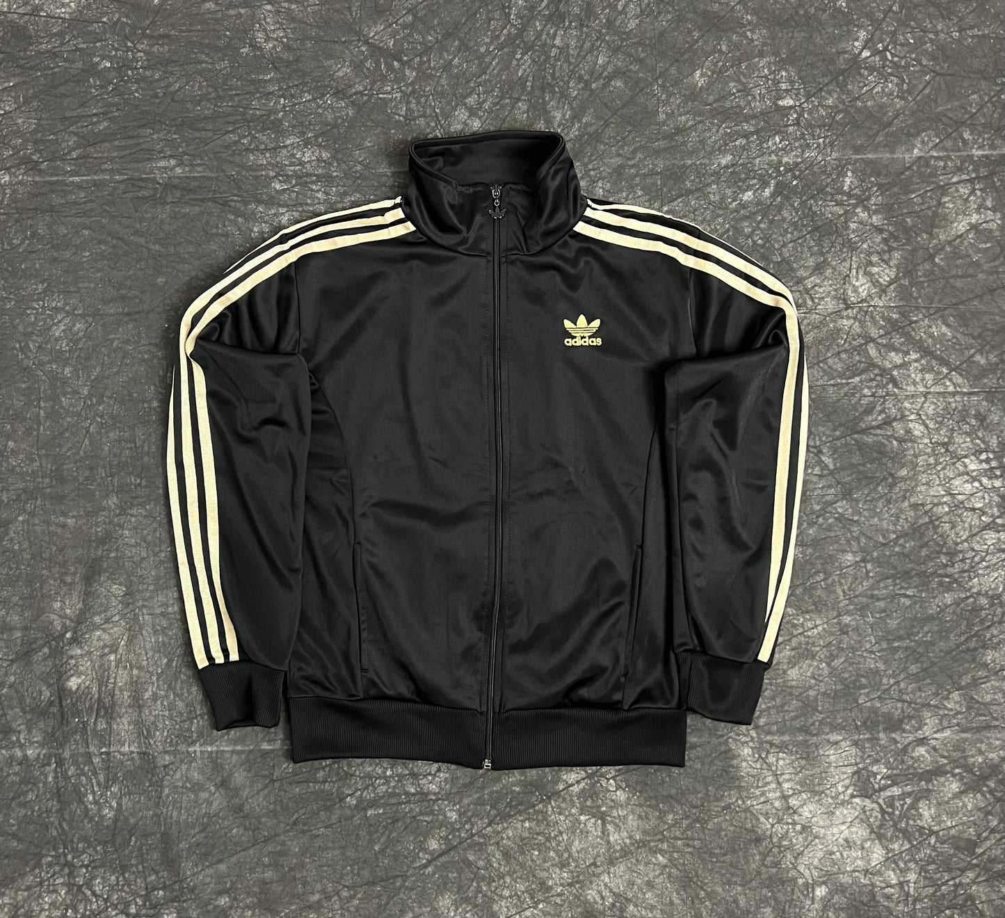 Vintage Adidas Trackjacket (S/M)