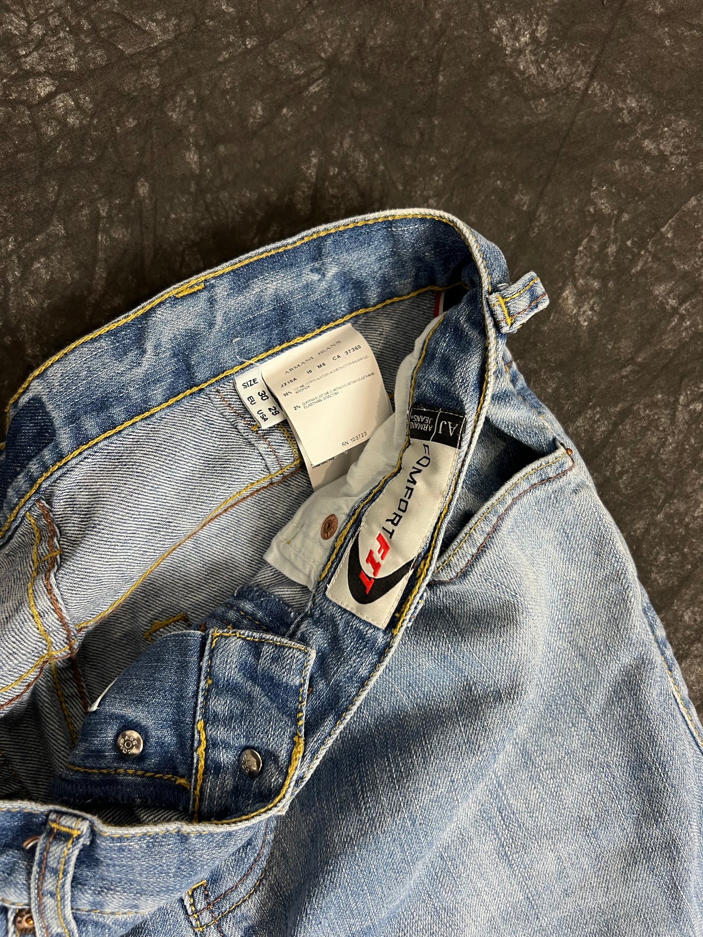 Armani Baggy Jeans (30)