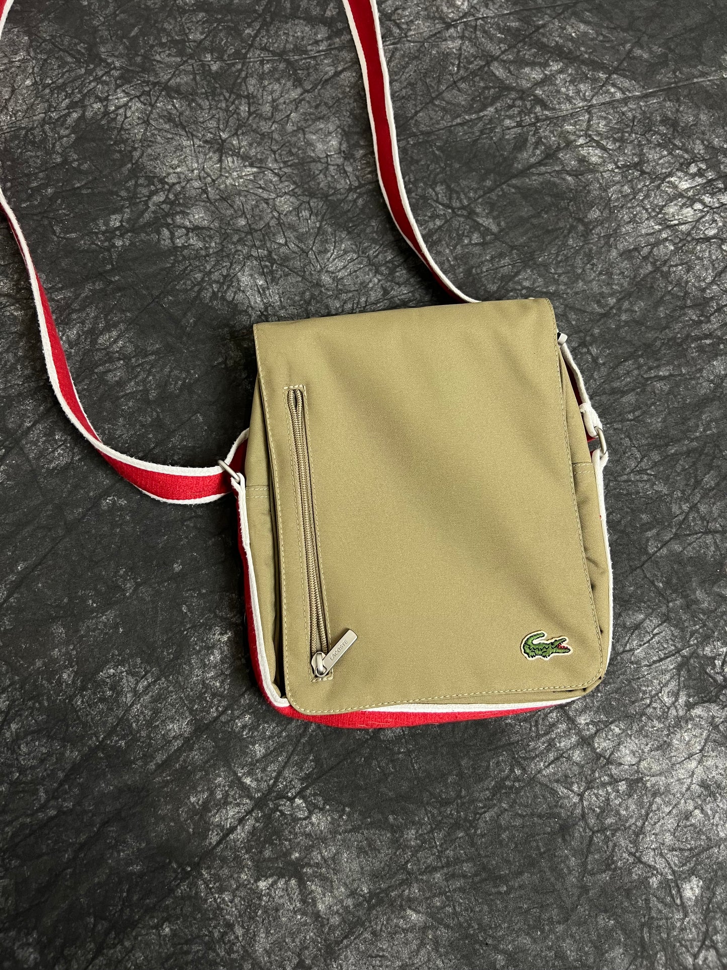 Lacoste Umhängetasche