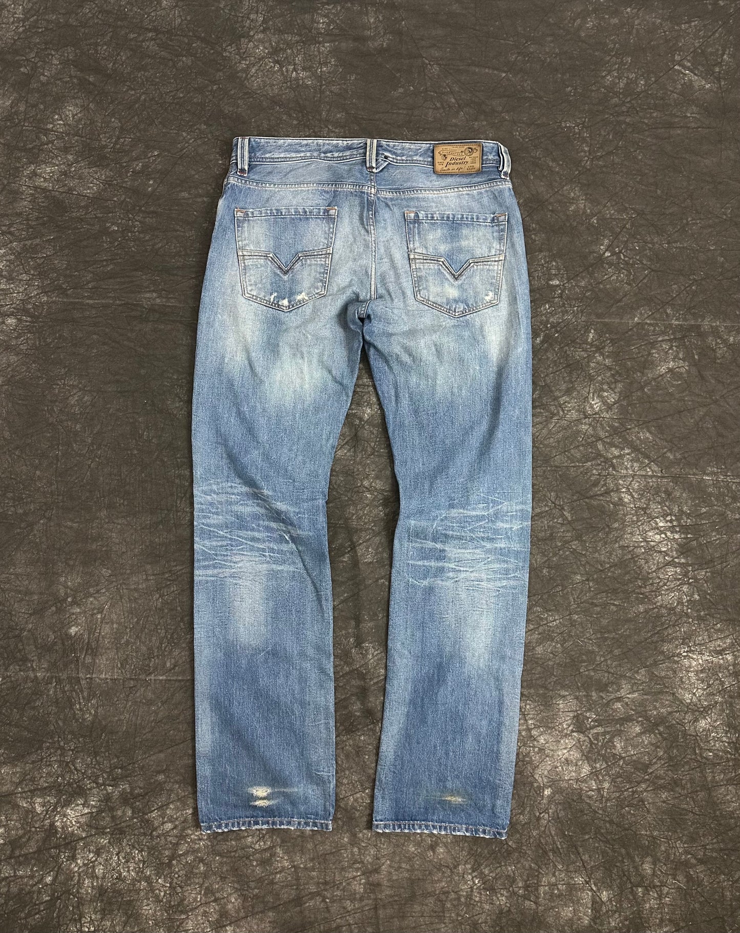 Vintage Baggy Diesel Jeans (34)