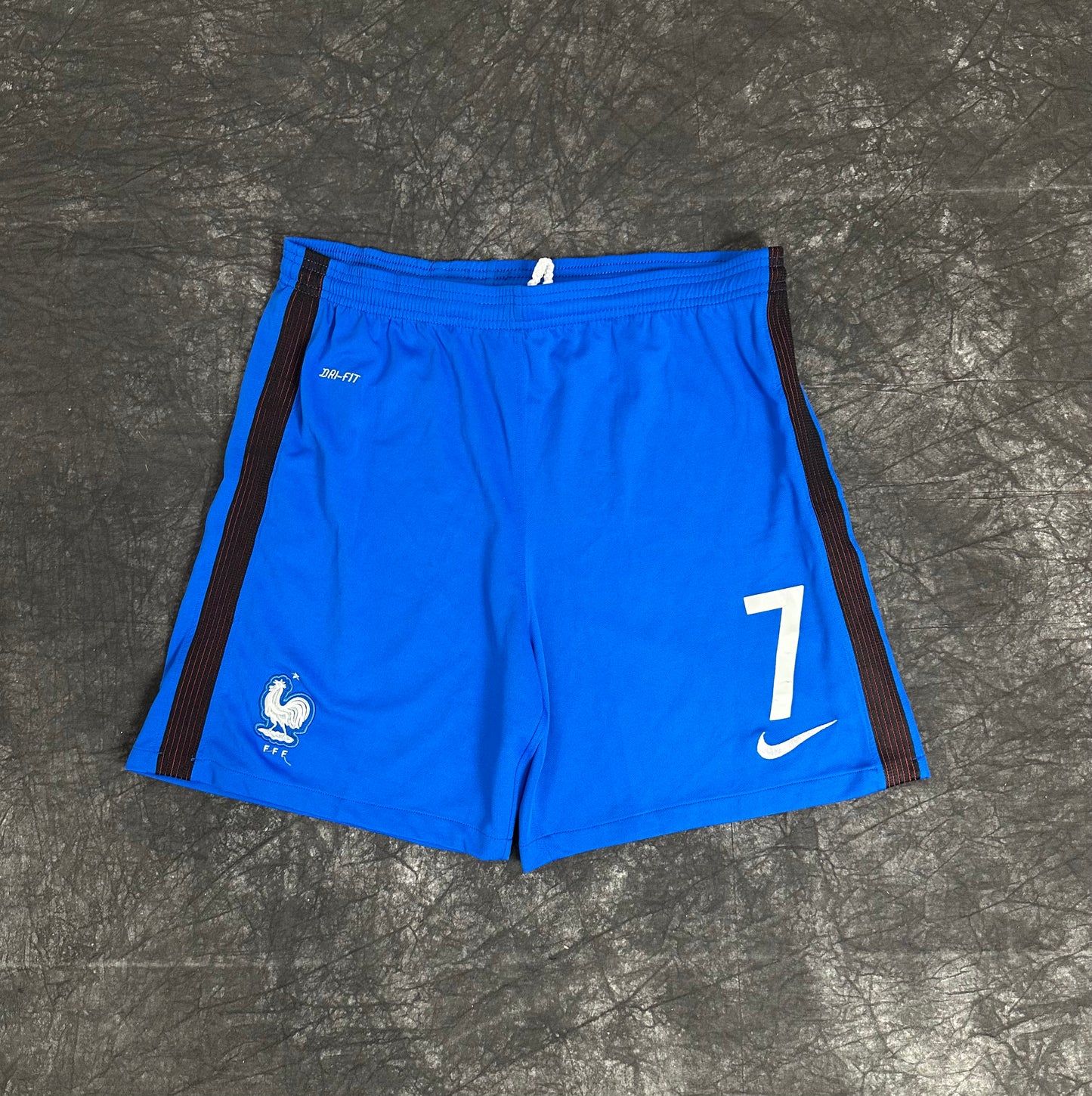 Vintage Nike Shorts (M/L)