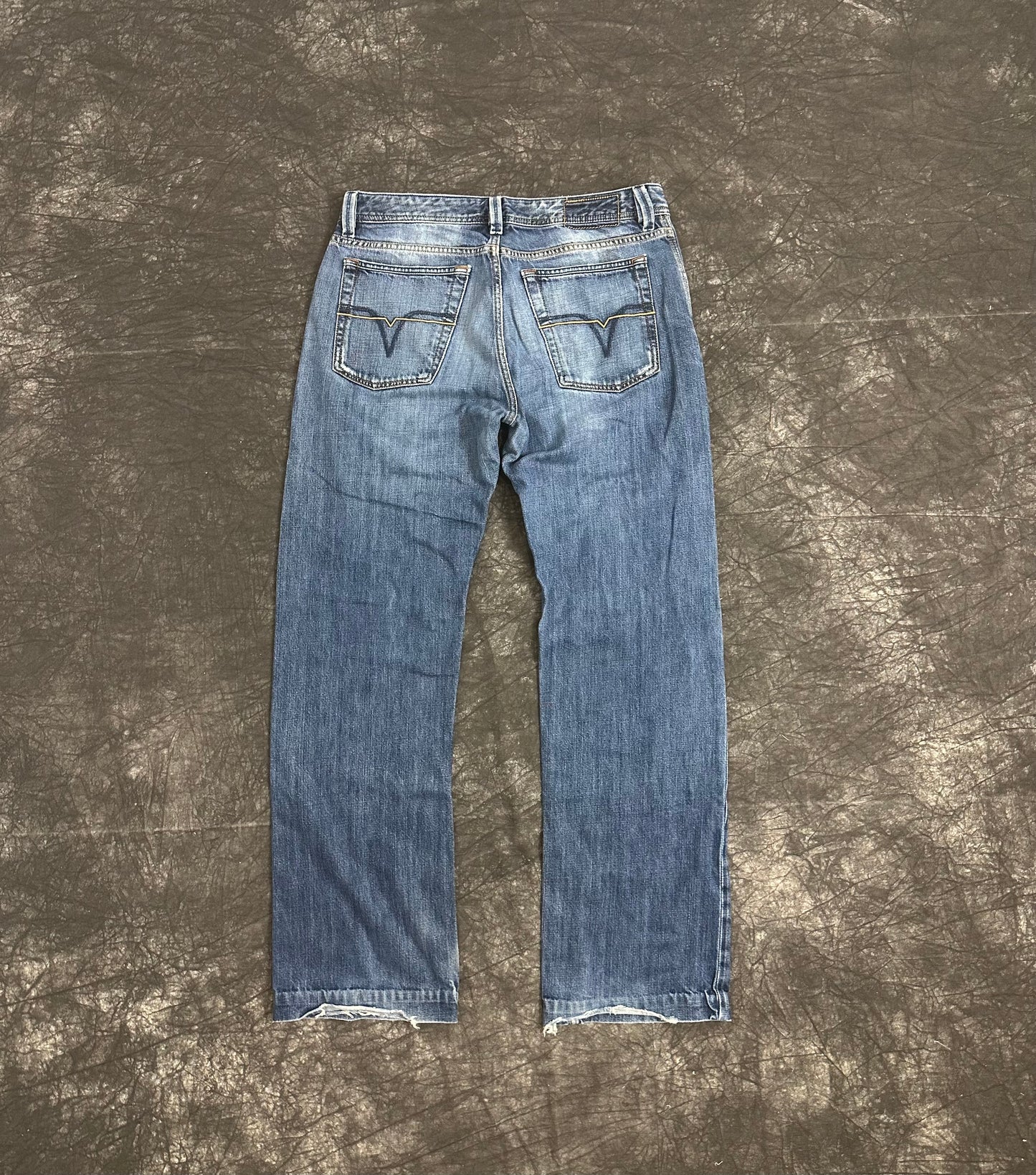 Vintage Baggy Diesel Jeans (32)